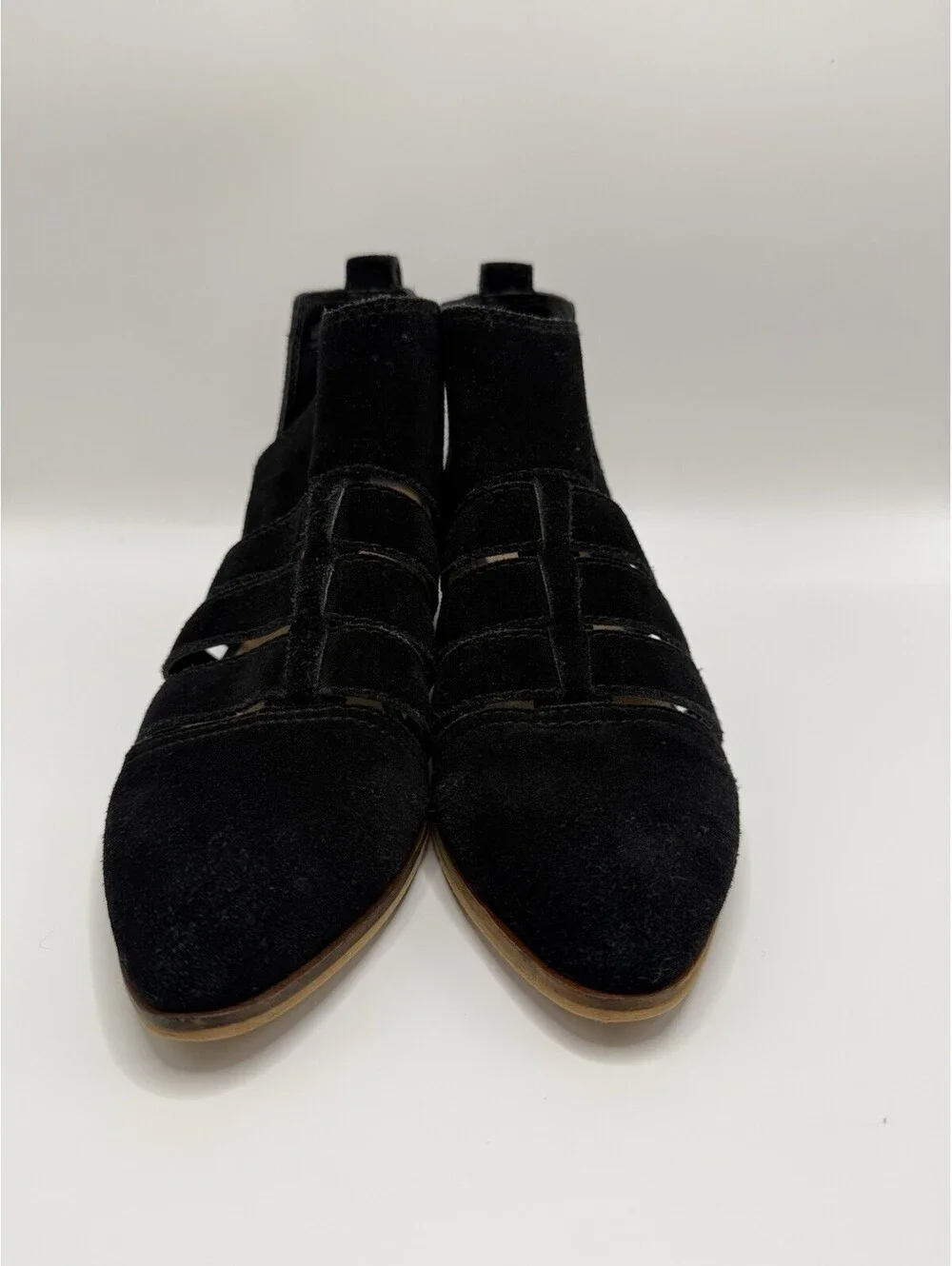 Frye And Co Rubie Cutout Booties Black size 7.5M